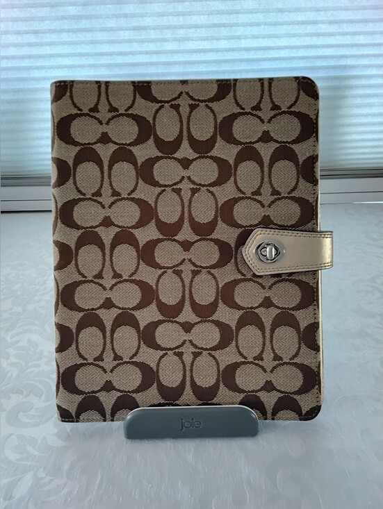 Coach Other - Coach Park Signature Turnlock I Pad Case
